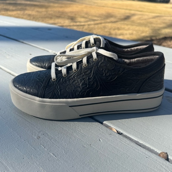 Ariat Skylar Black Floral Embossed Platform Sneakers – Women’s 8.5B - Picture 8 of 12